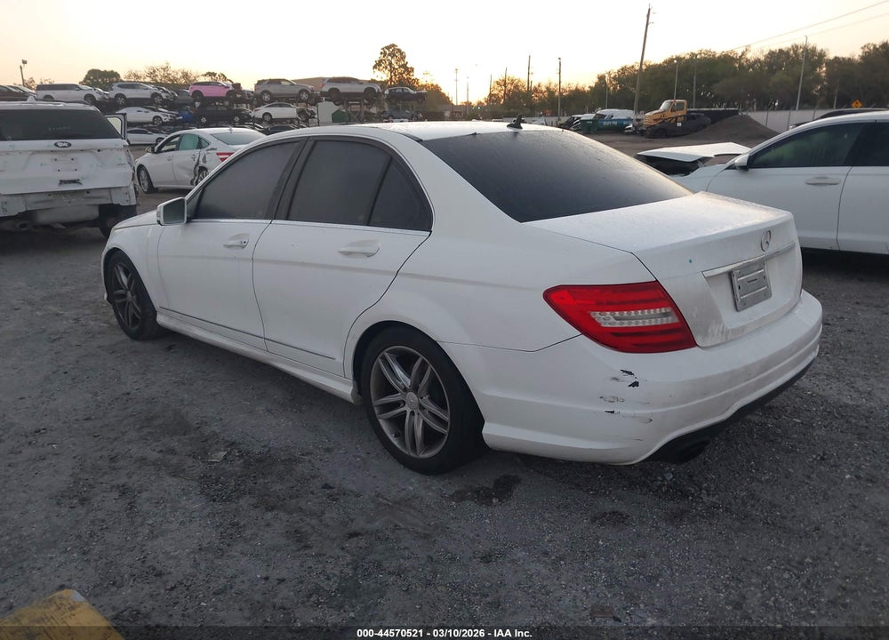 2013 MERCEDES-BENZ C 250 SPORT VIN: WDDGF4HBXDR278874