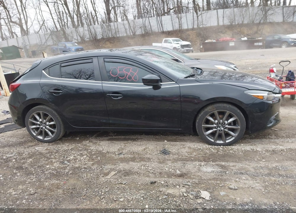 2018 MAZDA 3 GRAND TOURING VIN: 3MZBN1M38JM241692