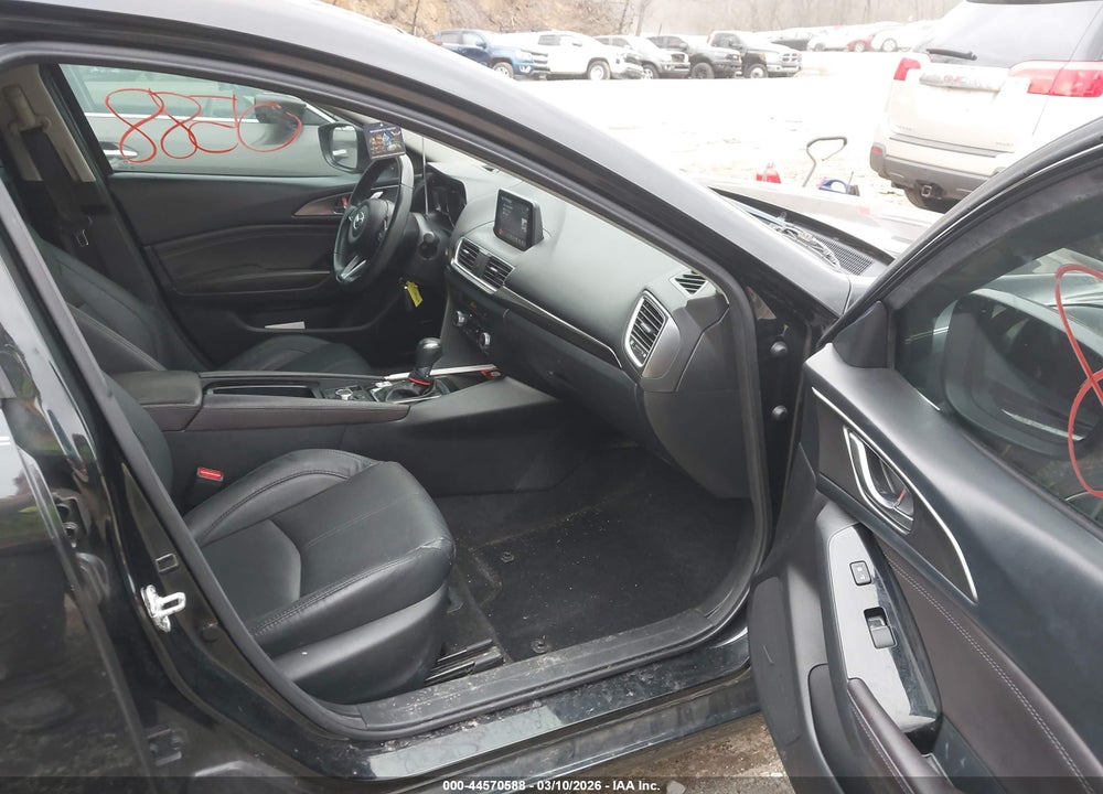2018 MAZDA 3 GRAND TOURING VIN: 3MZBN1M38JM241692