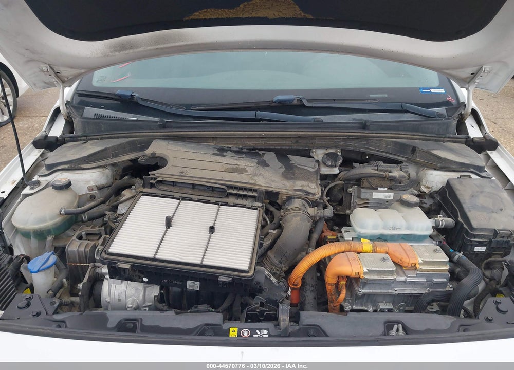 2018 HYUNDAI IONIQ HYBRID LIMITED VIN: KMHC05LC3JU065639