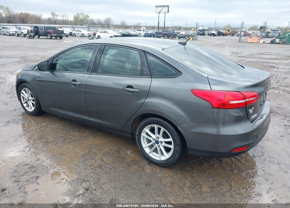 2017 FORD FOCUS SE VIN: 1FADP3F29HL235469