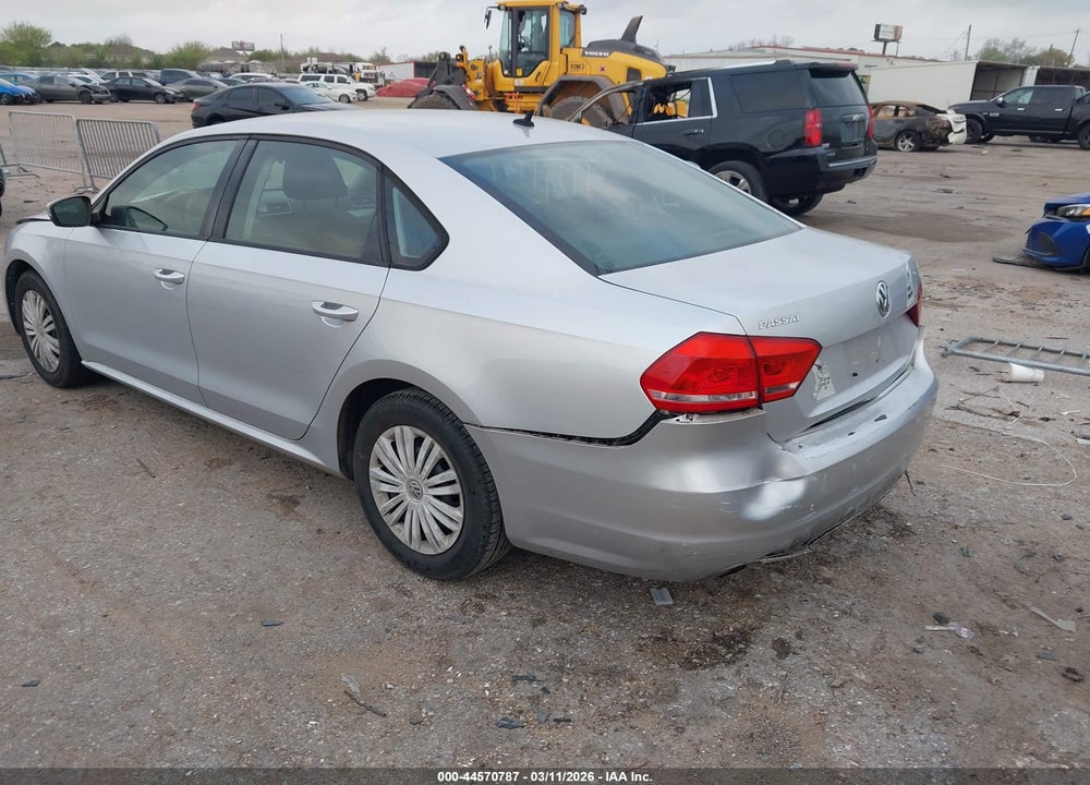 2014 VOLKSWAGEN PASSAT S VIN: 1VWAS7A34EC100668
