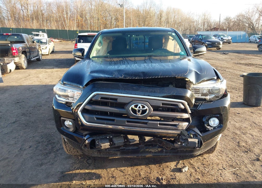2016 TOYOTA TACOMA SR5 V6 VIN: 5TFSZ5AN4GX011820
