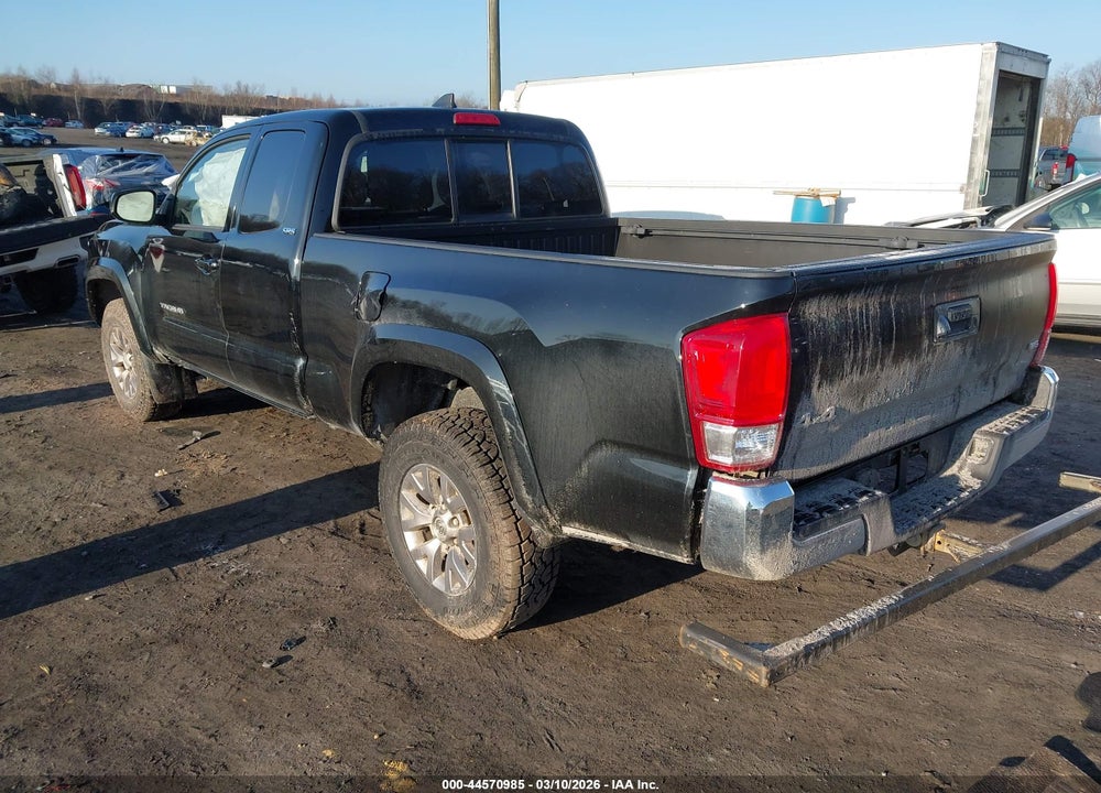 2016 TOYOTA TACOMA SR5 V6 VIN: 5TFSZ5AN4GX011820