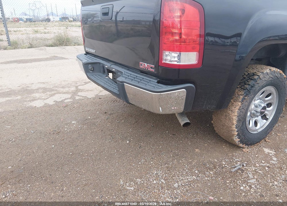 2013 GMC SIERRA 1500 SL VIN: 3GTP1UEA5DG293285
