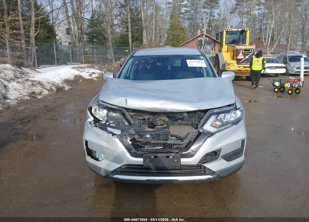 2019 NISSAN ROGUE S VIN: 5N1AT2MV4KC796763