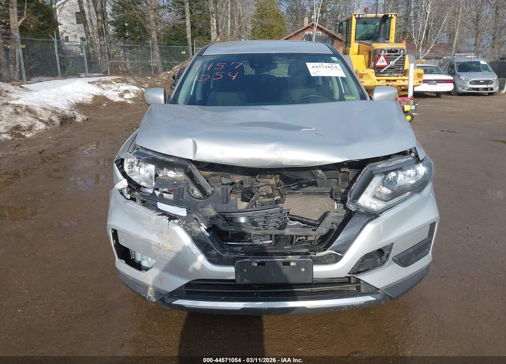 2019 NISSAN ROGUE S VIN: 5N1AT2MV4KC796763