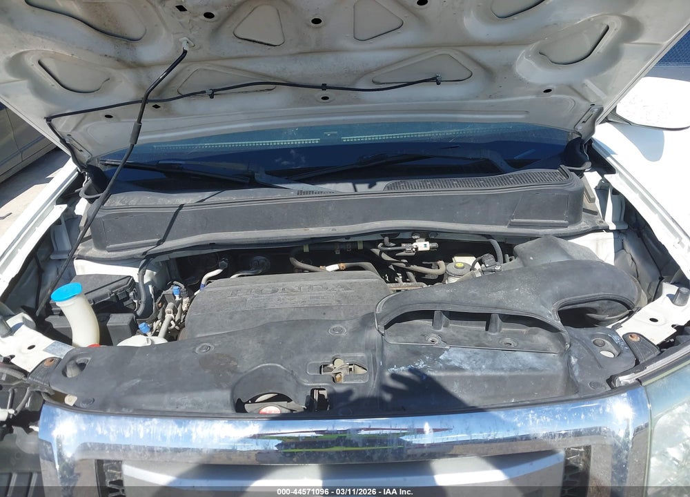 2011 HONDA PILOT EX-L VIN: 5FNYF3H57BB036291