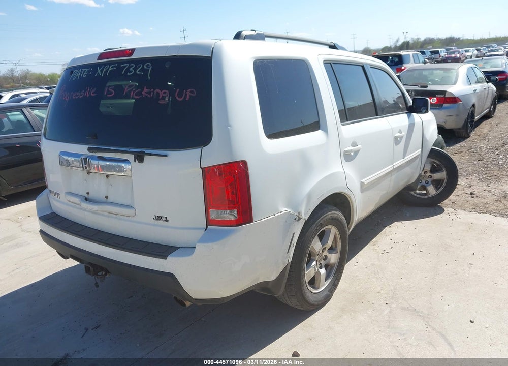 2011 HONDA PILOT EX-L VIN: 5FNYF3H57BB036291
