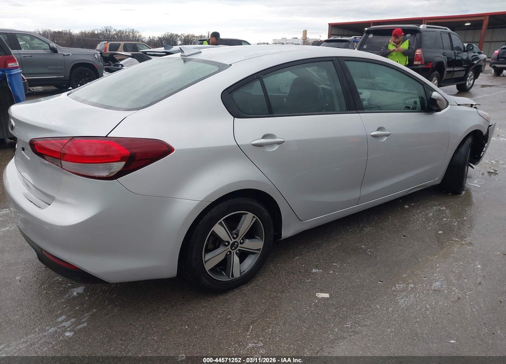 2018 KIA FORTE LX VIN: 3KPFL4A7XJE191195