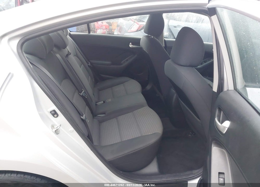 2018 KIA FORTE LX VIN: 3KPFL4A7XJE191195