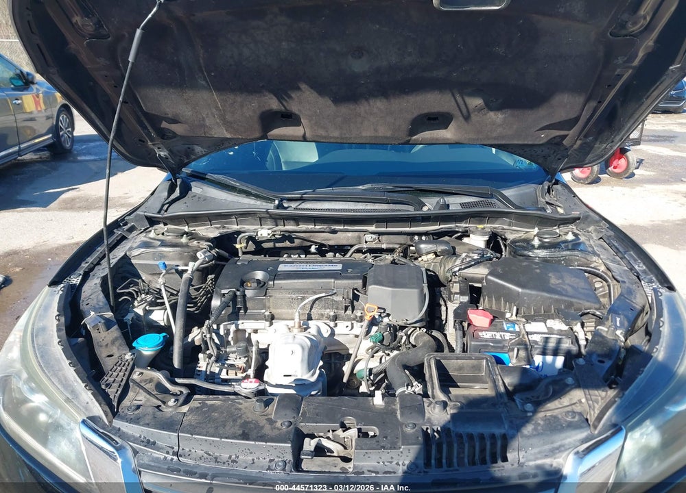 2015 HONDA ACCORD LX VIN: 1HGCR2F39FA014032