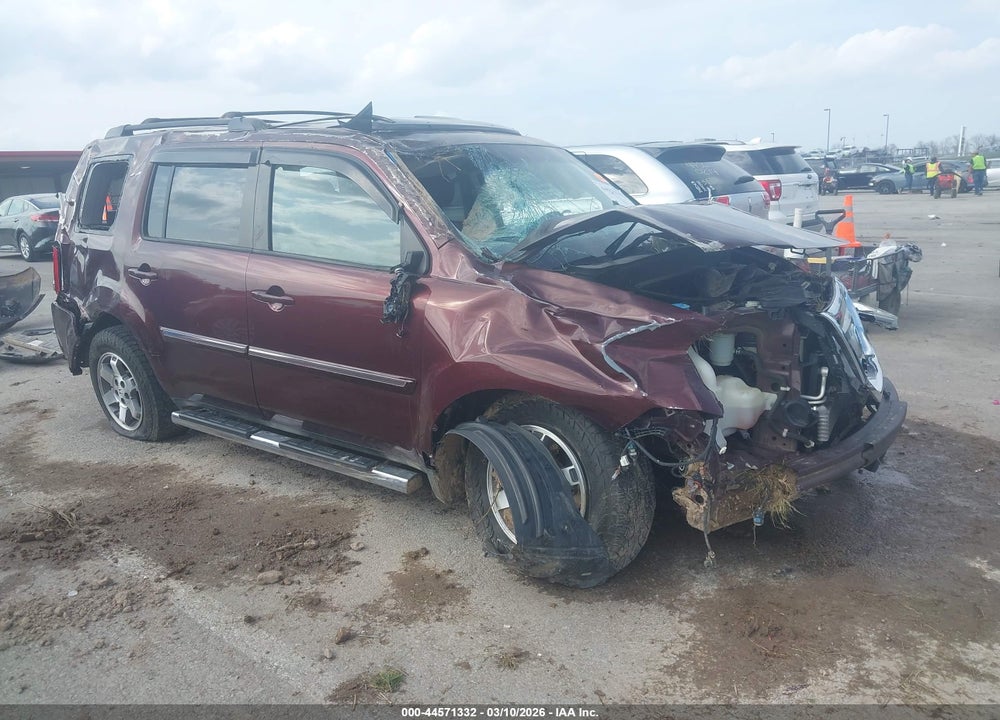 2010 HONDA PILOT TOURING VIN: 5FNYF4H90AB024779