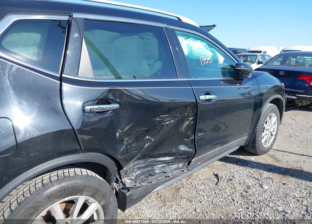 2017 NISSAN ROGUE SV VIN: 5N1AT2MV6HC893360