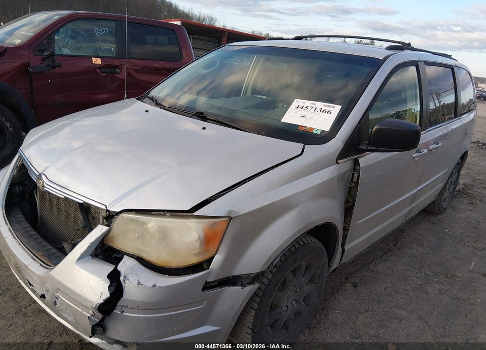2010 CHRYSLER TOWN & COUNTRY LX VIN: 2A4RR4DE3AR173779