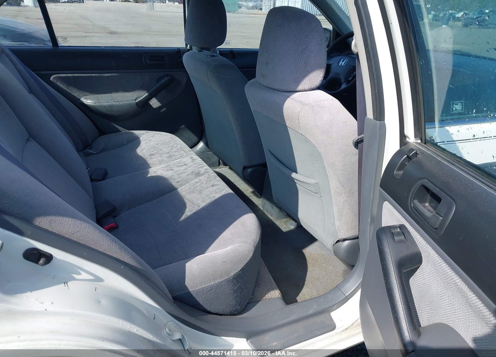 2001 HONDA CIVIC LX VIN: 2HGES15511H607680