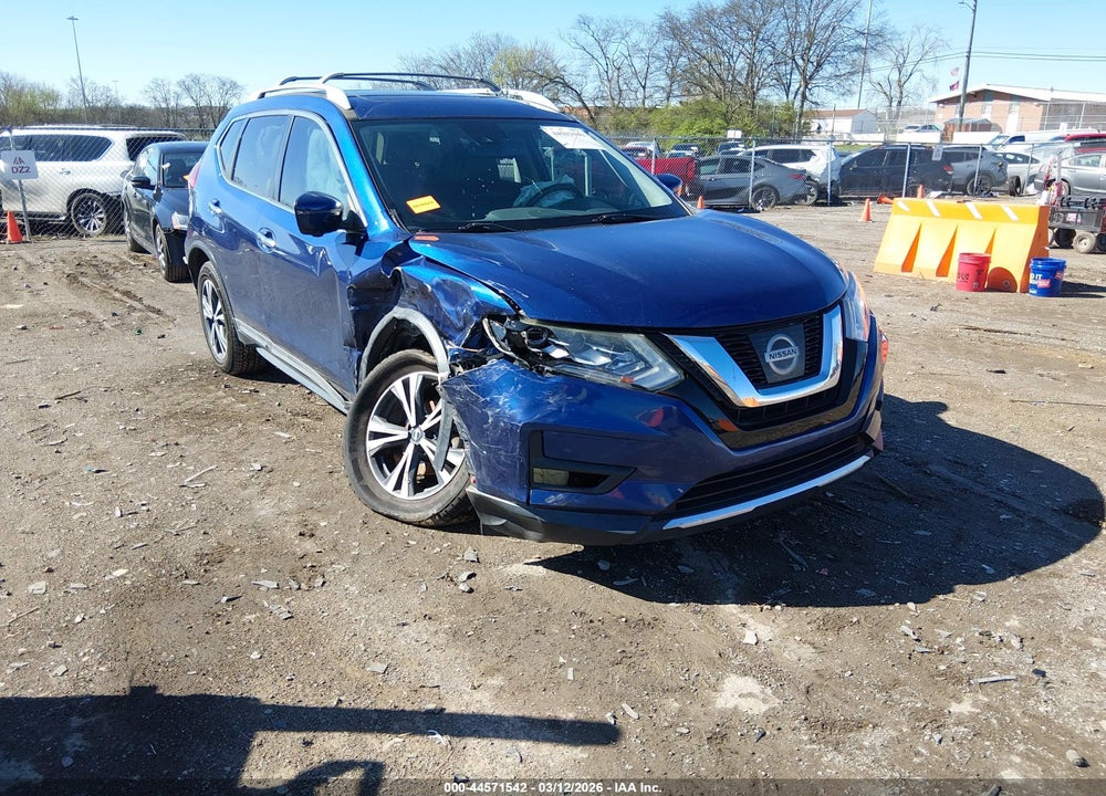 2017 NISSAN ROGUE SL VIN: 5N1AT2MV5HC788938