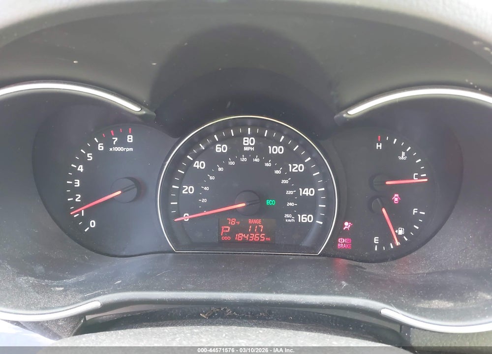 2015 KIA SORENTO LX VIN: 5XYKT3A60FG555800