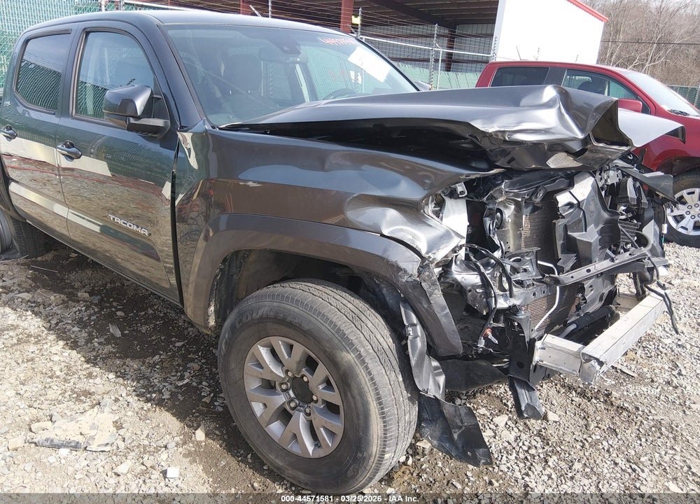 2019 TOYOTA TACOMA SR5 V6 VIN: 3TMCZ5AN6KM243063