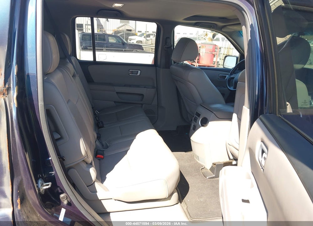 2012 HONDA PILOT EX-L VIN: 5FNYF4H73CB008125