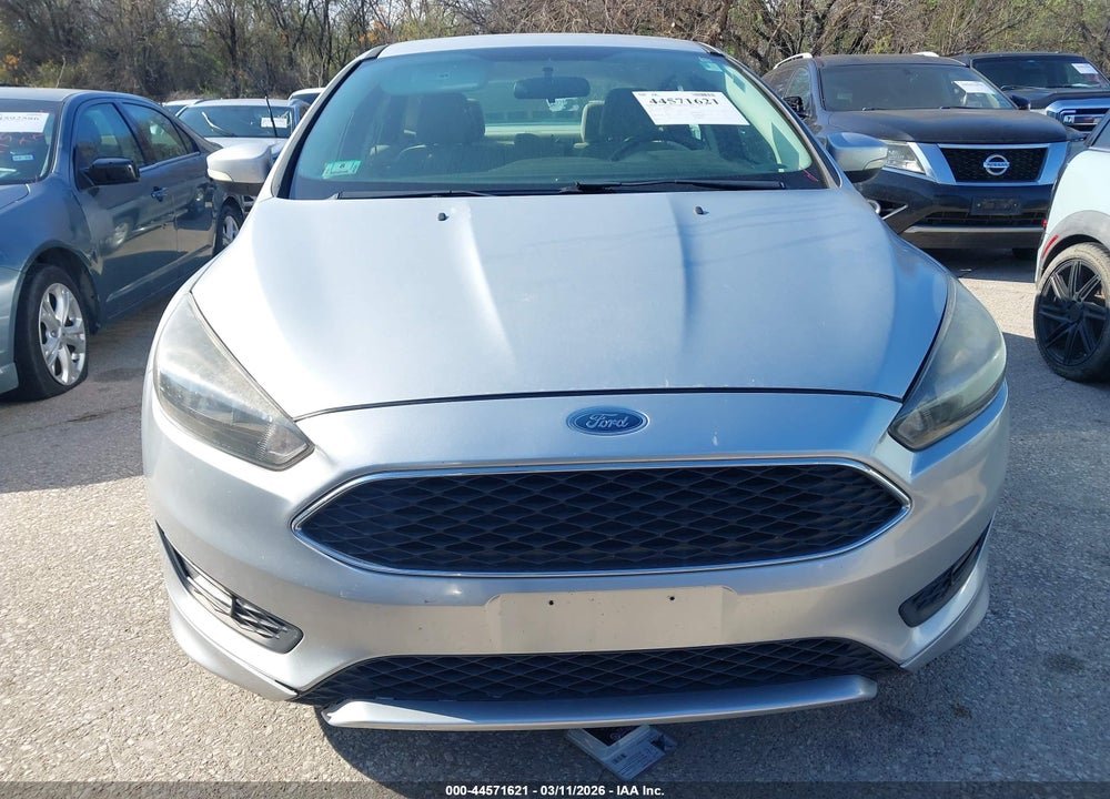 2015 FORD FOCUS SE VIN: 1FADP3F26FL213233