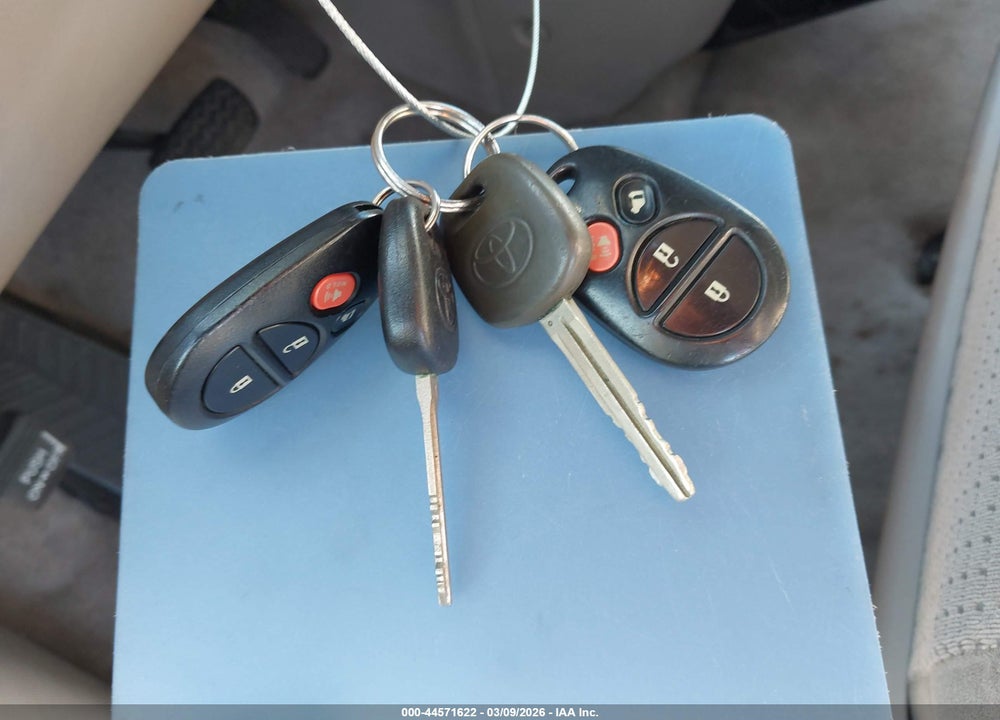 2007 TOYOTA SIENNA LE VIN: 5TDZK23C17S071217