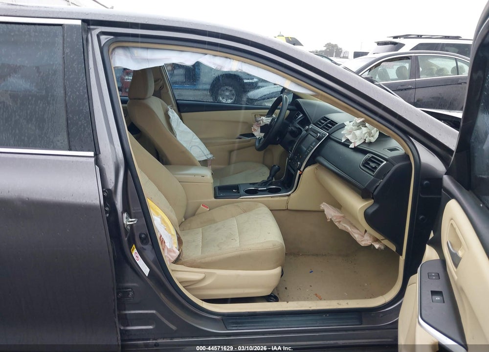 2015 TOYOTA CAMRY LE VIN: 4T1BF1FK3FU032282