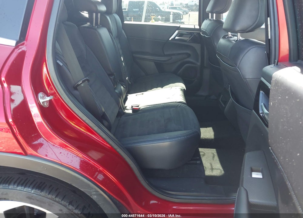 2022 MITSUBISHI OUTLANDER BLACK EDITION S-AWC/SE 2.5 S-AWC/SE LAUNCH EDITION S-AWC VIN: JA4J4UA83NZ020941