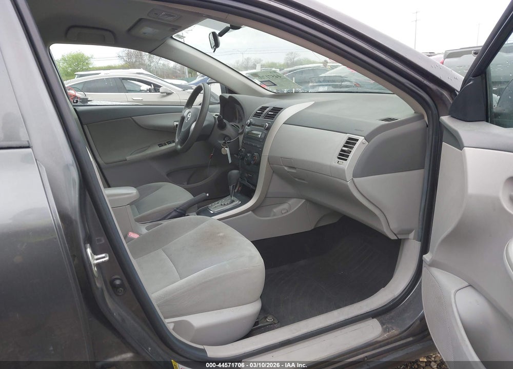 2010 TOYOTA COROLLA LE VIN: 2T1BU4EE6AC406140