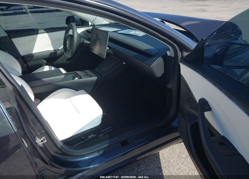 2024 TESLA MODEL 3 PERFORMANCE ALL-WHEEL DRIVE VIN: 5YJ3E1ET5RF784777
