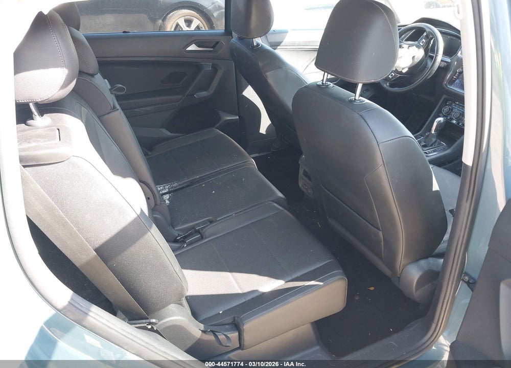 2019 VOLKSWAGEN TIGUAN 2.0T SE/2.0T SEL/2.0T SEL R-LINE/2.0T SEL R-LINE BLACK VIN: 3VV3B7AX0KM078159