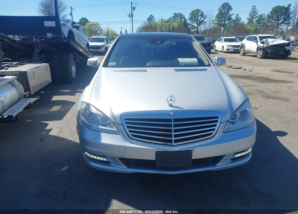 2013 MERCEDES-BENZ S 550 VIN: WDDNG9EB0DA528871