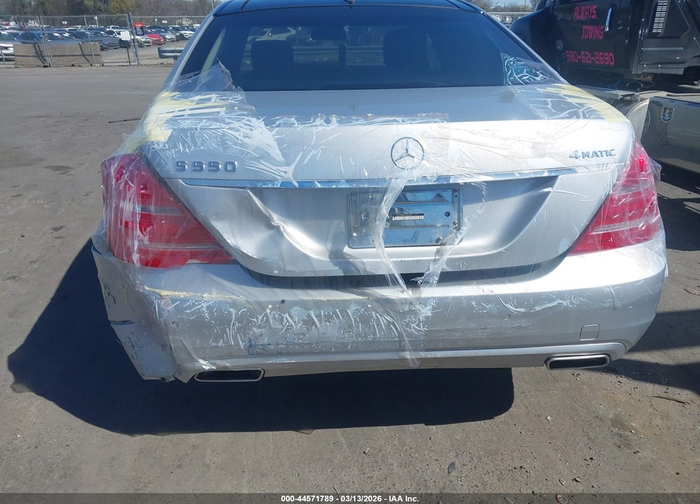 2013 MERCEDES-BENZ S 550 VIN: WDDNG9EB0DA528871