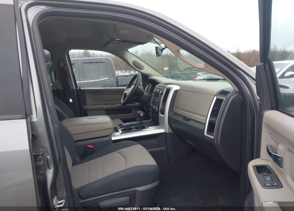 2011 RAM 1500 SLT VIN: 1D7RV1GT2BS585398