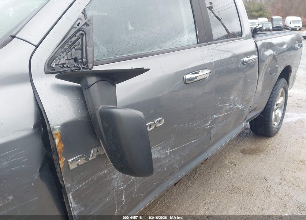 2011 RAM 1500 SLT VIN: 1D7RV1GT2BS585398