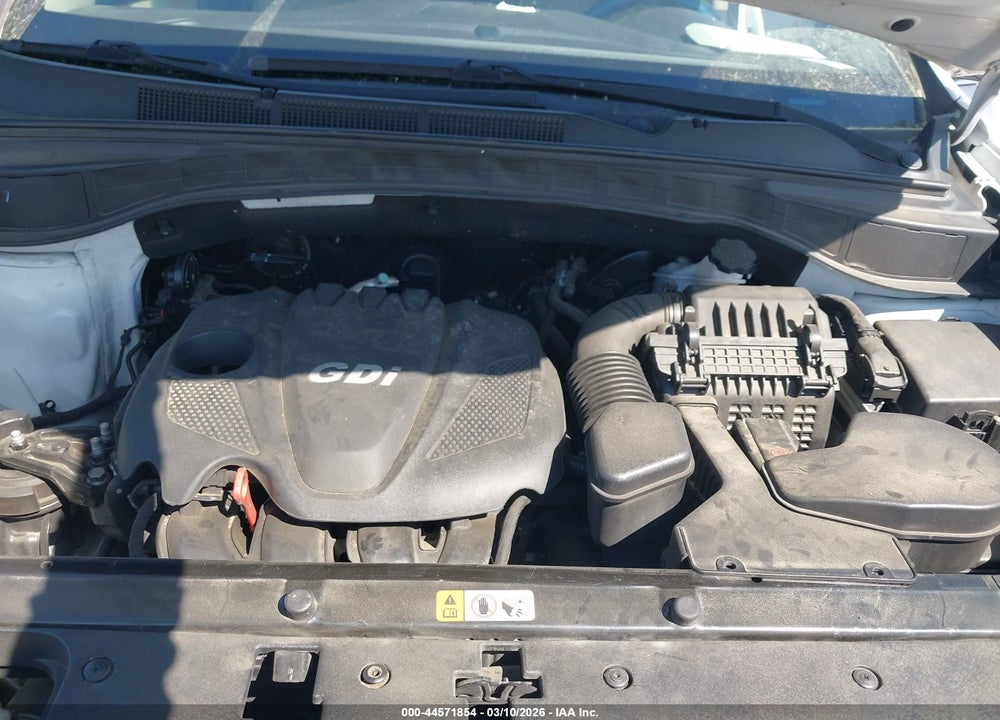 2016 HYUNDAI SANTA FE SPORT 2.4L VIN: 5XYZU3LB4GG336023