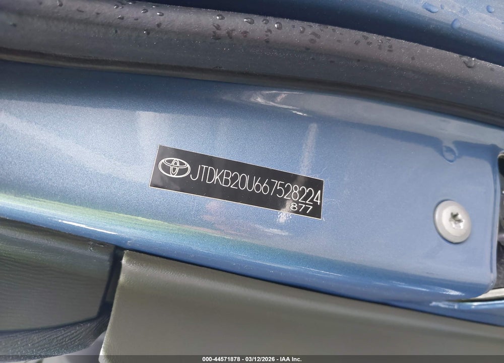 2006 TOYOTA PRIUS VIN: JTDKB20U667528224