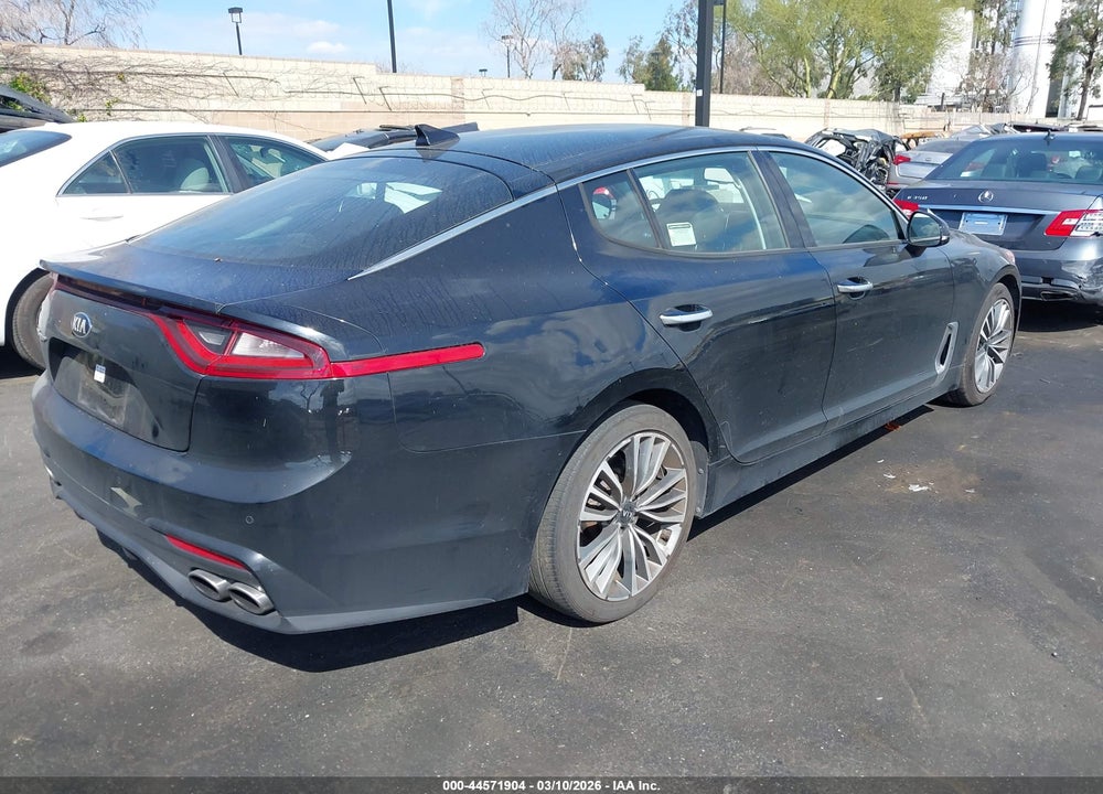 2019 KIA STINGER VIN: KNAE15LA2K6066132