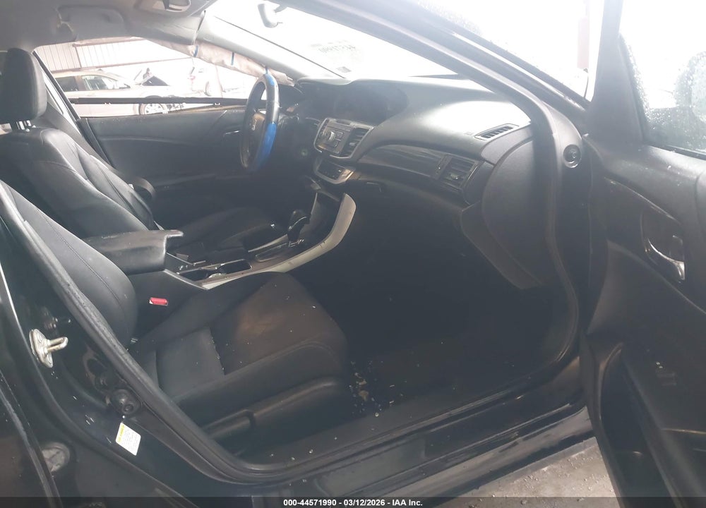 2015 HONDA ACCORD SPORT VIN: 1HGCR2F58FA000205