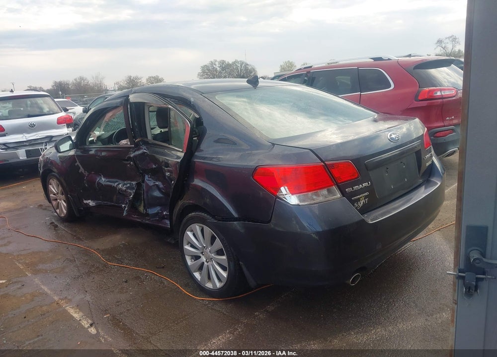 2011 SUBARU LEGACY 2.5I LIMITED VIN: 4S3BMBK61B3216418