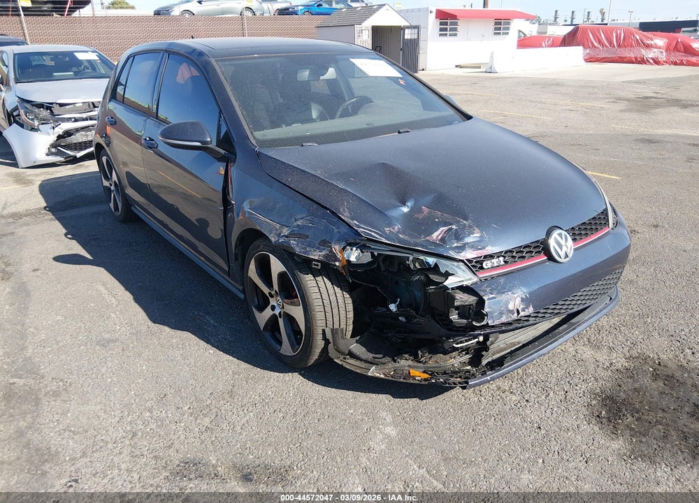 2015 VOLKSWAGEN GOLF GTI 2.0T SE 4-DOOR VIN: 3VW4T7AU1FM092659