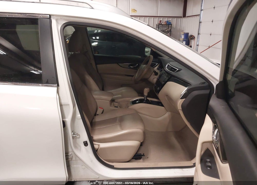 2014 NISSAN ROGUE SL VIN: 5N1AT2MT0EC753072