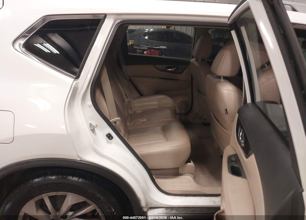 2014 NISSAN ROGUE SL VIN: 5N1AT2MT0EC753072