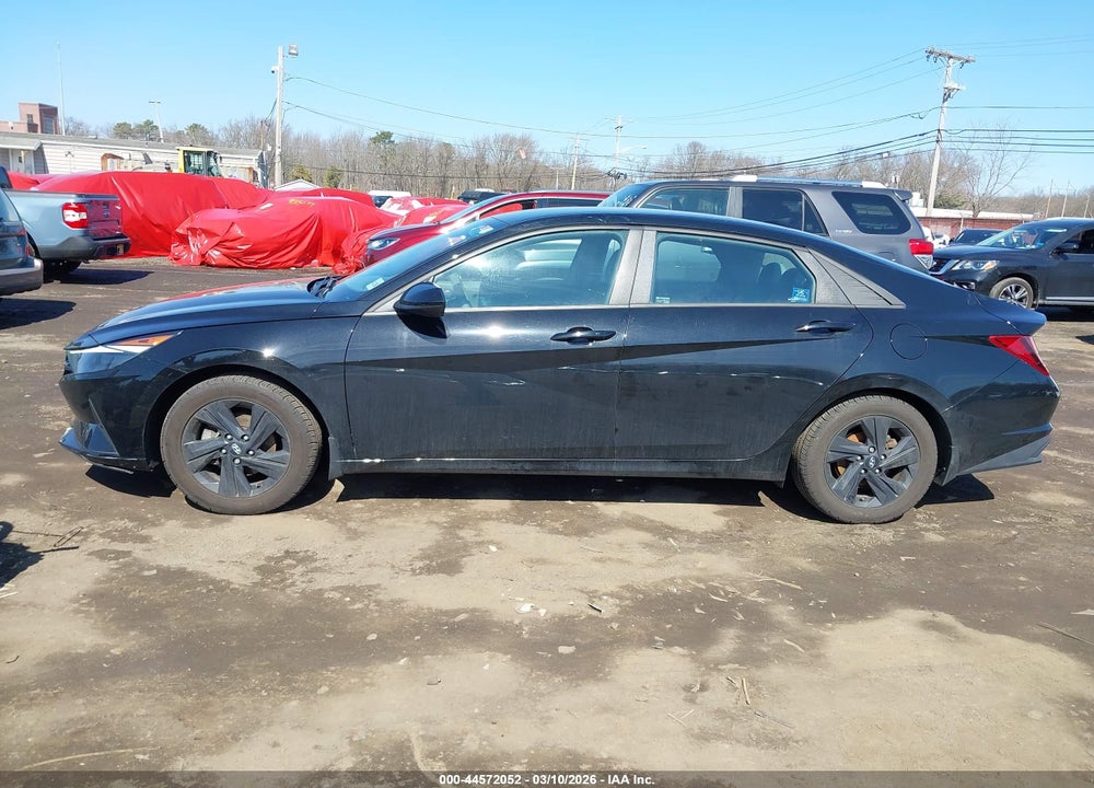 2022 HYUNDAI ELANTRA SEL VIN: 5NPLM4AG3NH056741