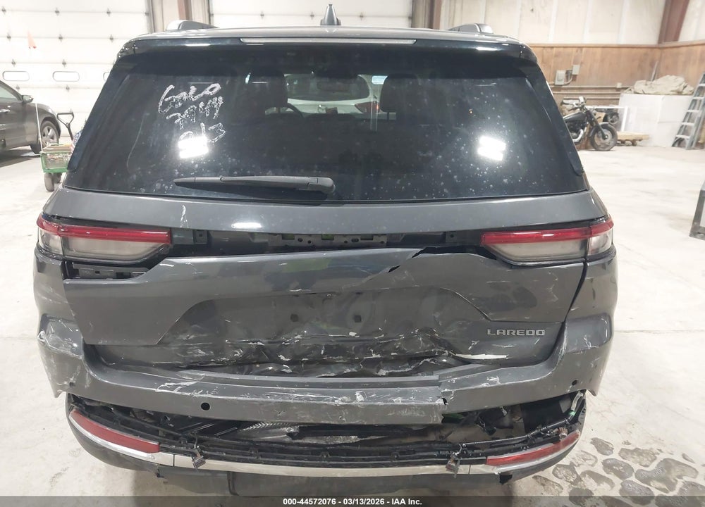 2022 JEEP GRAND CHEROKEE LAREDO 4X4 VIN: 1C4RJHAGXN8612830