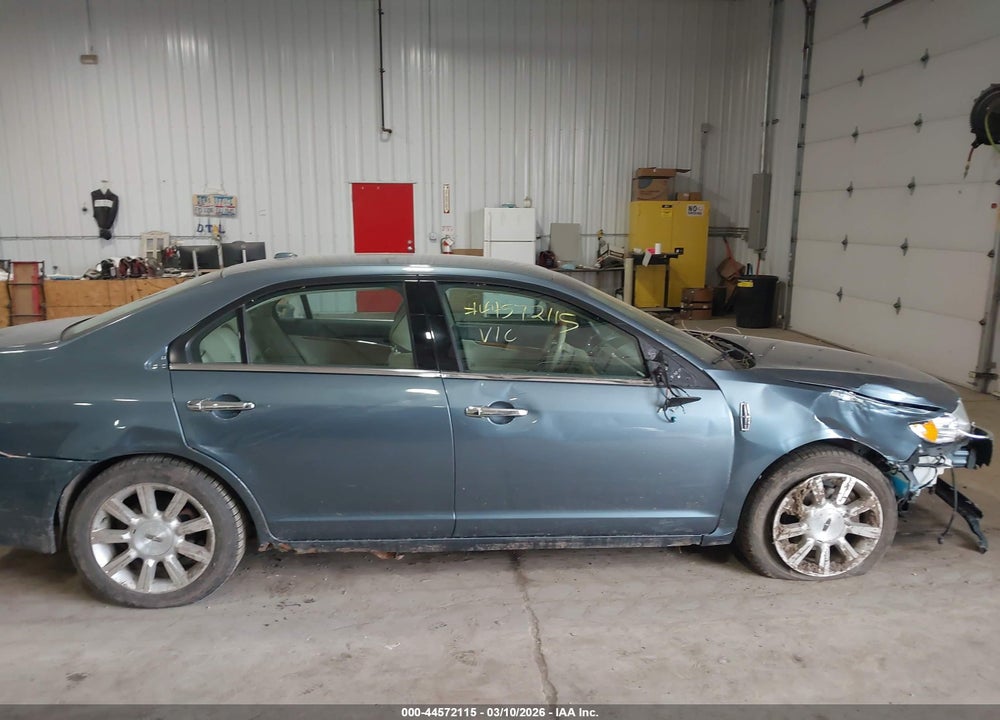 2011 LINCOLN MKZ VIN: 3LNHL2GC0BR775774