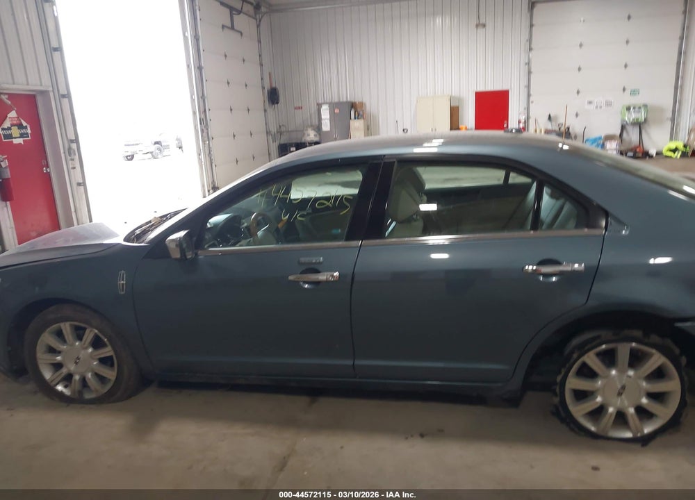 2011 LINCOLN MKZ VIN: 3LNHL2GC0BR775774