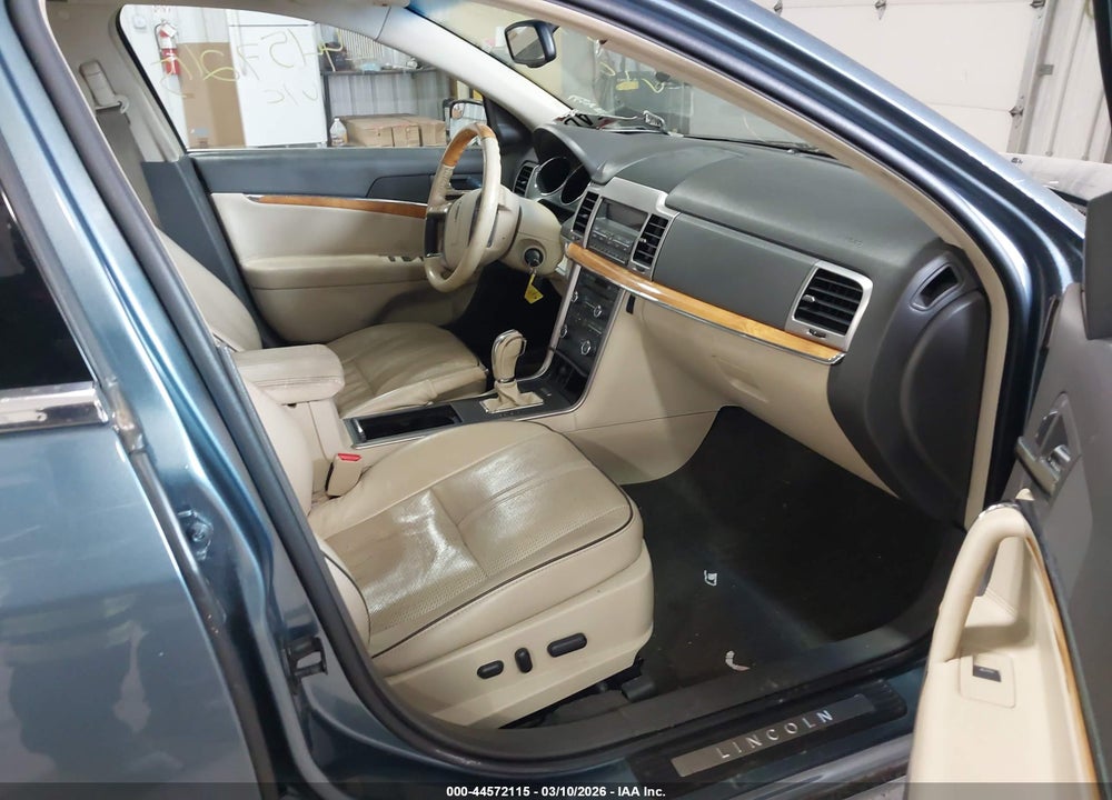 2011 LINCOLN MKZ VIN: 3LNHL2GC0BR775774