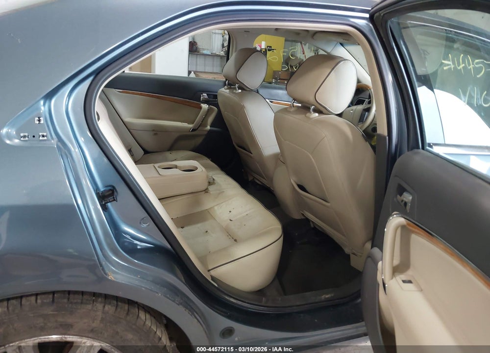 2011 LINCOLN MKZ VIN: 3LNHL2GC0BR775774