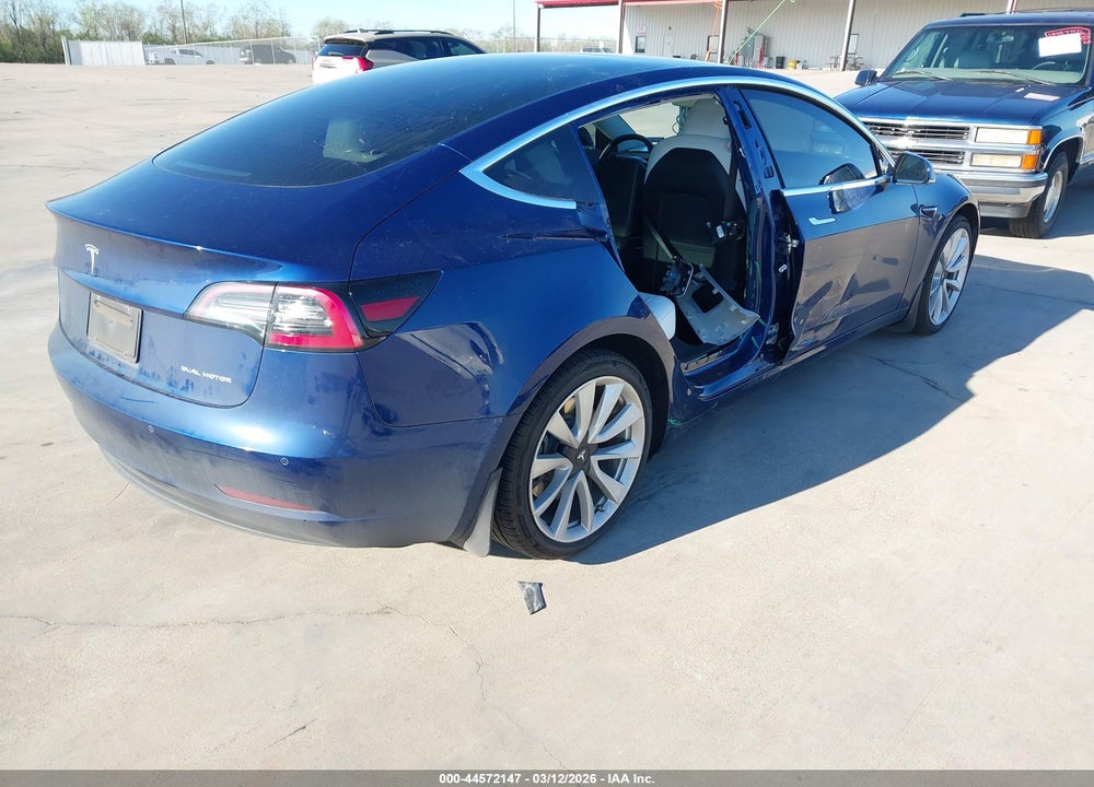 2019 TESLA MODEL 3 LONG RANGE/PERFORMANCE VIN: 5YJ3E1EB0KF392139